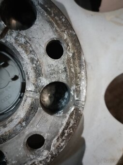 Audi Q7 18" 5x130 pneu 235/60 na výměnu - 10