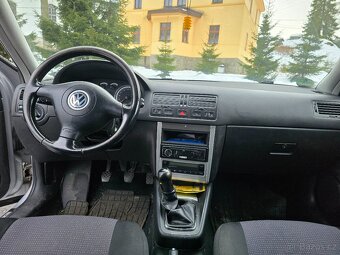 Volkswagen Bora 1.6 77kW - 10