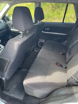 Suzuki Grand Vitara 1.9DDiS 95kw 4x4 2009 Facelift - 10