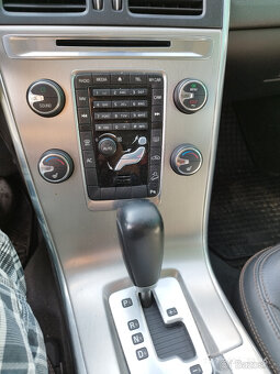 Volvo XC60 2.4D 2012 - 10