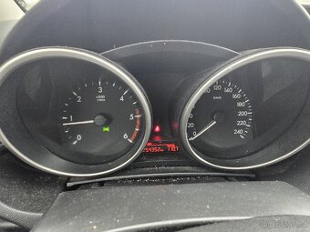 Mazda 5, 1.6D,85kw, nová STK, rok 2012.7 míst - 10