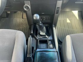 Prodám Toyota Land Cruiser 3,0 D J15TM 4X4 SERVIS TOYOTA - 10