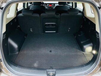 Kia Carens 1.6GDi 99KW 1.MAJITEL MANUÁL VÝHŘEV TAŽNÉ - 10