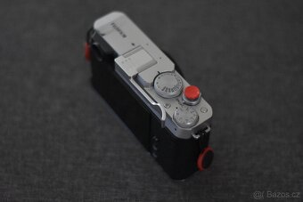 Fujifilm X-E4 - 10