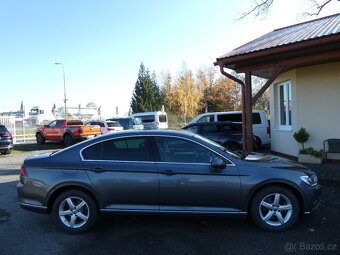 Volkswagen Passat 2.0 TDi 110kW DSG Highline,ČR,2xkola - 10