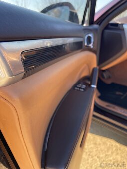 Porsche Cayenne Turbo - 10