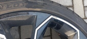 Sada Octavia RS X-TREME R19 - 10