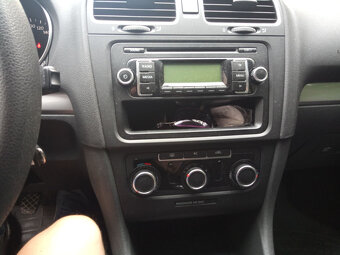 VW Golf 6, 1,6 TDi 77kW - 10