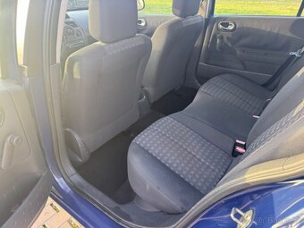 Renault Megane 1,6i 82kW, kombi - bez investic - 10