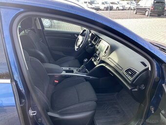 Renault Megane IV LIMITED 1.3 Tce 2020 1. majitel původ ČR - 10