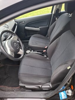 MAZDA 2 - 10
