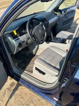 VW Touareg 3.0 TDI V6 - 10