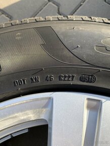 Alu k ola r18 originál audi Q7,zimní pneu téměř nejeté - 10