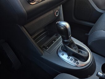 Volkswagen Touran 1,4TSI DSG 7 miestne - 10