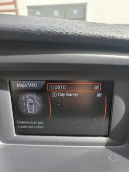 Volvo V40 D2 - 10