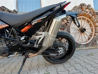 KTM 690 SM supermoto - 10