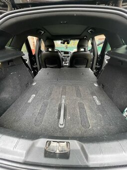 Volvo V 40 design - 10