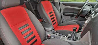 Ford Focus - 10