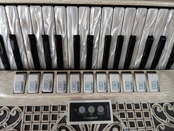 Taliansky akordeon Piatanesi - 10