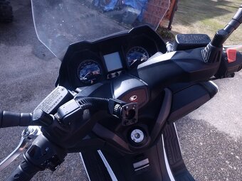 KYMCO 300X-TOWN - 10