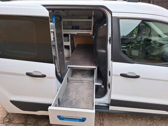 Ford Transit Connect - 10