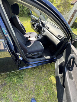 Volkswagen Passat B7 2.0 TDI, Combi, tažné - 10