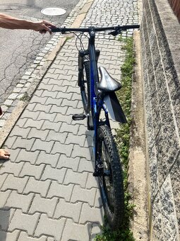 Celoodpružené horské kolo Mondraker - 10