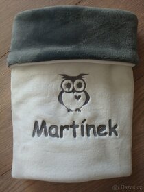 Deka s výšivkou jména a obrázků na přání více barev - 10