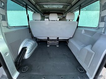 Transporter 2,5tdi 101tis.km 128kw 4x4,webasto,tažné 3000kg - 10