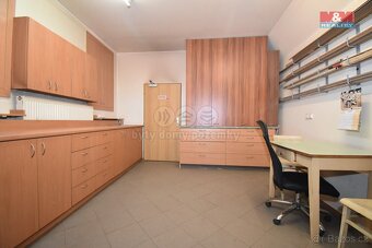 Prodej výrobního objektu s rodinným domem, 1200 m², Spálov - 10