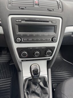 Škoda Octavia 2 com 1.4 TSi 90 kw nové rozvody a STK - 10