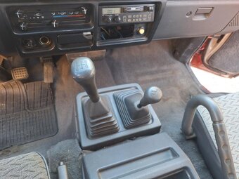 Mitsubishi L300 4WD - 10
