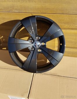 NOVÉ or. ALU kola ŠKODA Superb / VOLKSWAGEN Passat 5x112 R17 - 10