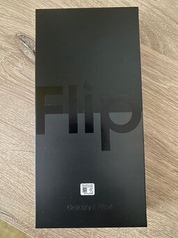 Samsung Galaxy Flip 4 256GB - 10