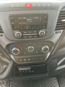 IVECO DAILY 70C18D kabina 6+1 s nosičem kontejnerů CTS 5t - 10