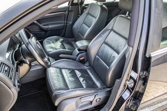 Volkswagen Golf 2.0 TDI Comfortline DSG - 10