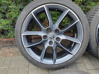 Alu kola Škoda 5x112 r18 7,5j et51 pneu 225/40/18 - 10