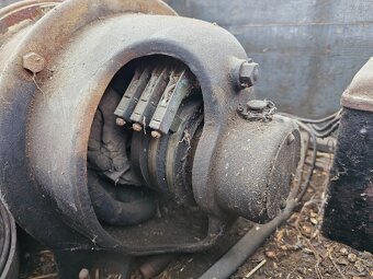 Historický pásový motor AEG 2.2kW k cirkulárce - 10