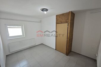 Prodej RD se třemi byty, Vnorovy - 10