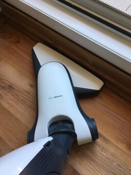 Vysavač Vorwerk Kobold VK200 s hlavicí EB400 + možná i sada - 10
