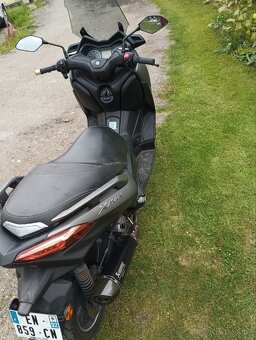 Yamaha x-max 300 - 10