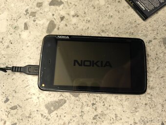 V nálezovém stavu NOKIA N900 Kompletní balení atd. - 10
