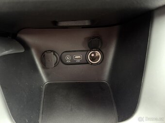 Kia Ceed 1.6 CRDi , 100 kW nafta, 2016 - 10