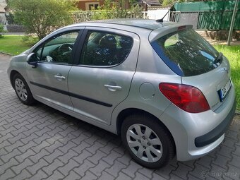 Peugeot 207 - 10