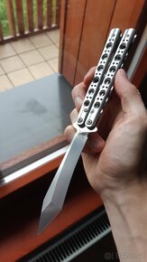 BENCHMADE 67 balisong (SLEVA) - 10