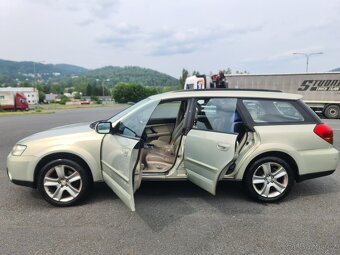 SUBARU LEGACY OUTBACK 3.0 180-KW 4x4 AUTOMAT STK 12/2025 - 10