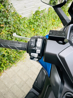 Honda Forza 125 r.v.2023 najeto 6tis km - 10