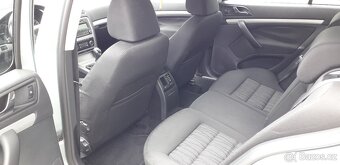 Škoda Octavia 2 1.9 TDi 77 kW facelift - 10