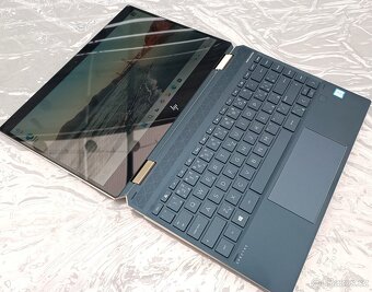 Dotykový HP Spectre x360 13 / 16GB RAM / i7-8565U / Win 11 - 10