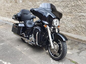 Harley  Davidson FLHX Street Glide - 10
